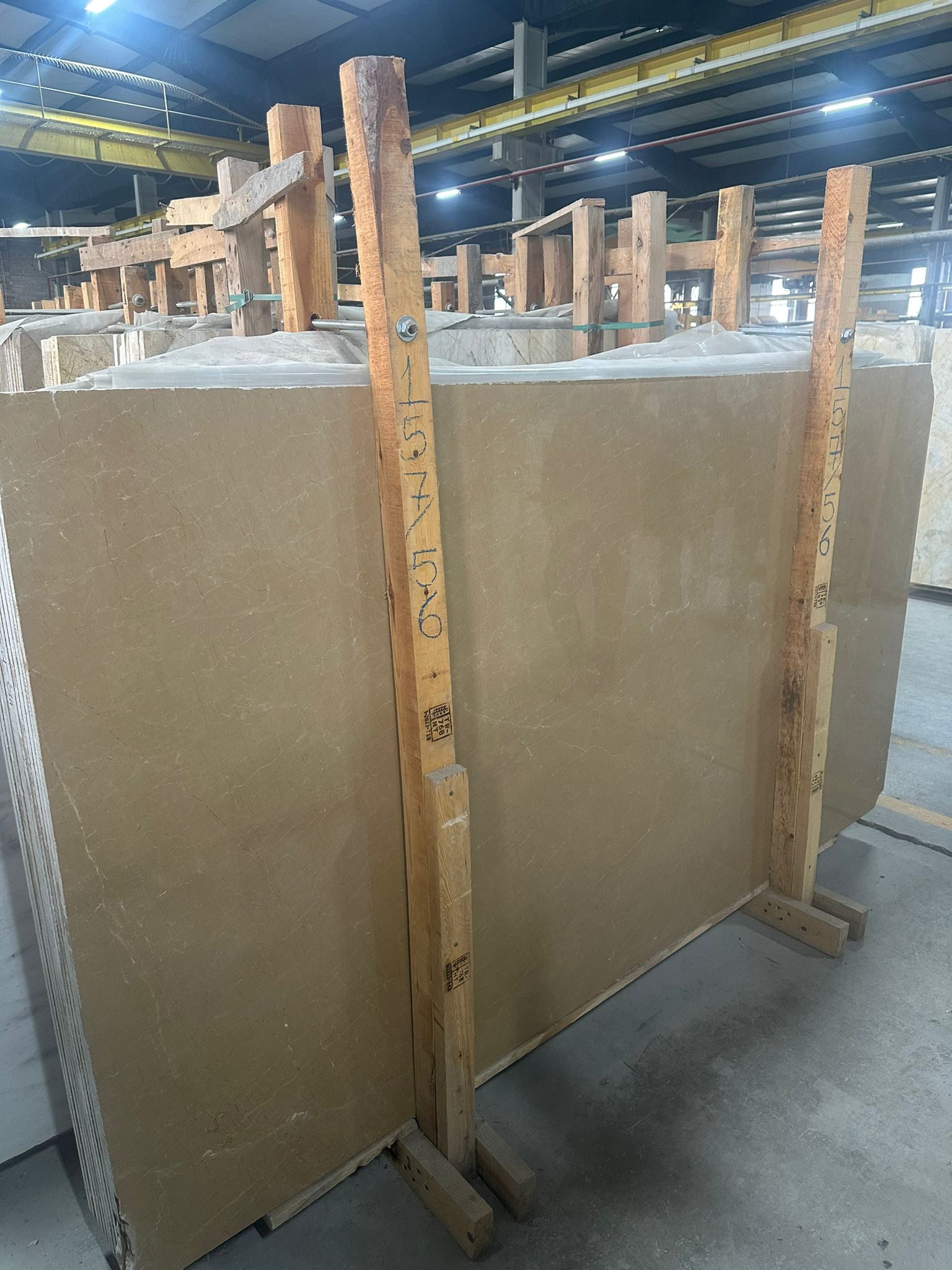 Bursa Koyu Bej Mermer